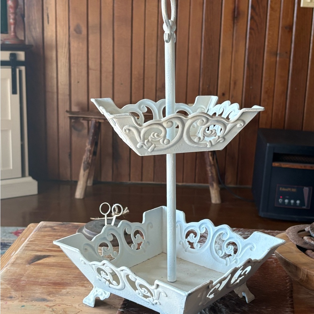 Vintage White Two-Tier Metal Stand